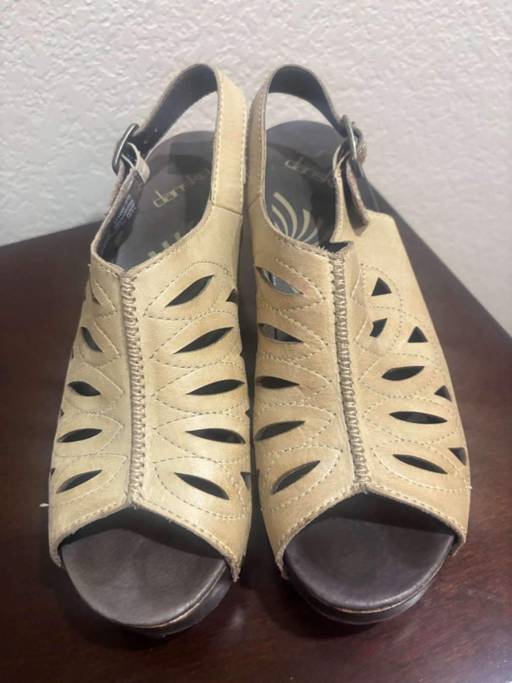 Dansko Rowena Leather Slingback Sandals -Sand Dollar‎